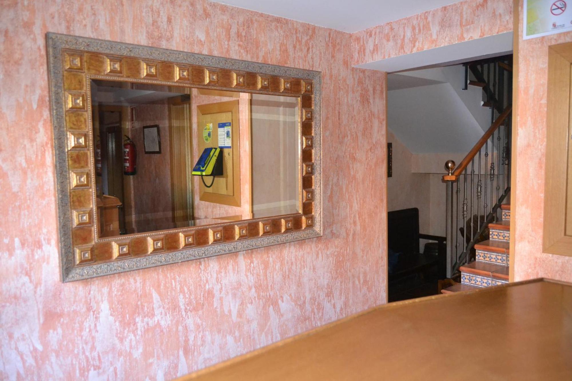 Hostal Arevacos Soria Exterior photo